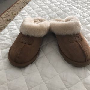 UGG Slip On Slippers Natural Colour Size 9